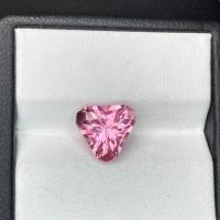 Gema de safira rosa trigonal Al2O3 com corte oval para anel