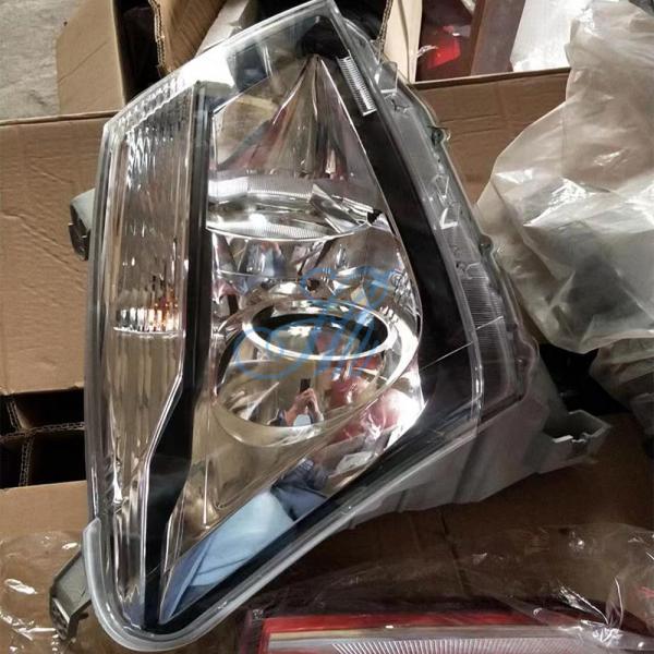 ISUZU D-MAX NKR Pickup Truck Electric Headlight Assembly for Replacement/Repair