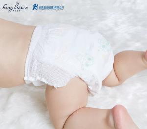 Wetness Indicator 360° Fit disposable baby diaper with elastic waistband Pull