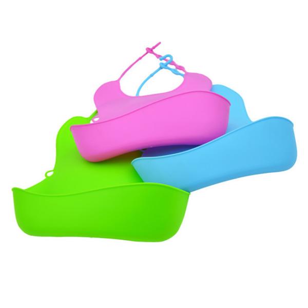 Soft TPE Baby Waterproof Feeding Bibs , Cute Baby Girl Bibs Washable Safe