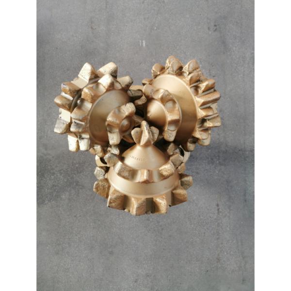 Drilling Tool Machine Type Durable Steel Tooth Roller Bit for Tricone Bit 3 Wings