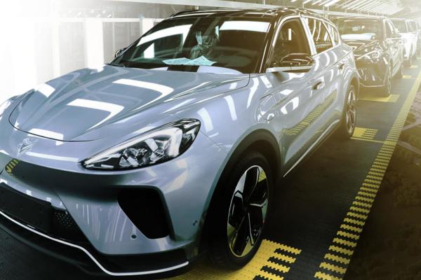ARCFOX Alpha T 2022 480S+ 160KM 5 Door 5 Seats Electric SUV Car