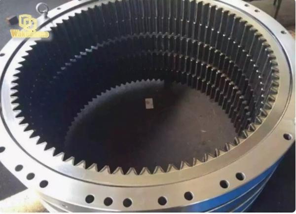 Excavator Slewing Bearing Turntable For Komatsu PC50 PC60 PC70 PC110 PC130 PC200 PC210 PC220 PC300 PC360 PC400