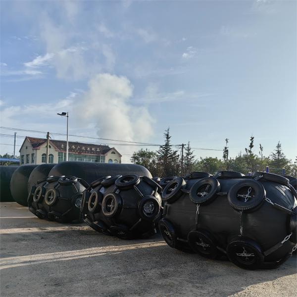 Défense pneumatique en caoutchouc durable haute pression, résistante au vieillissement