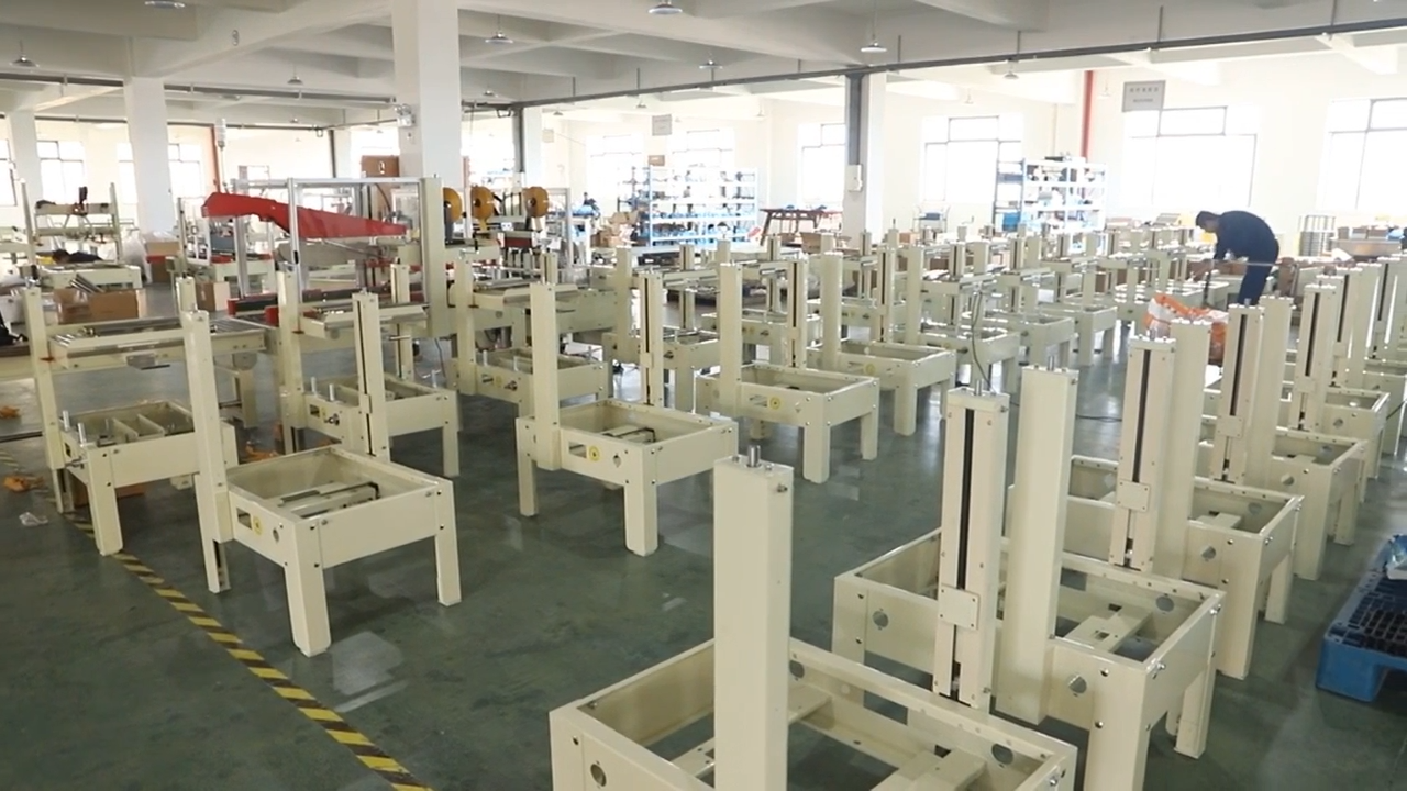 High Quality New Design  Auto Strapping Low Table pp Belt Strapping Machine for Packaging Machinery