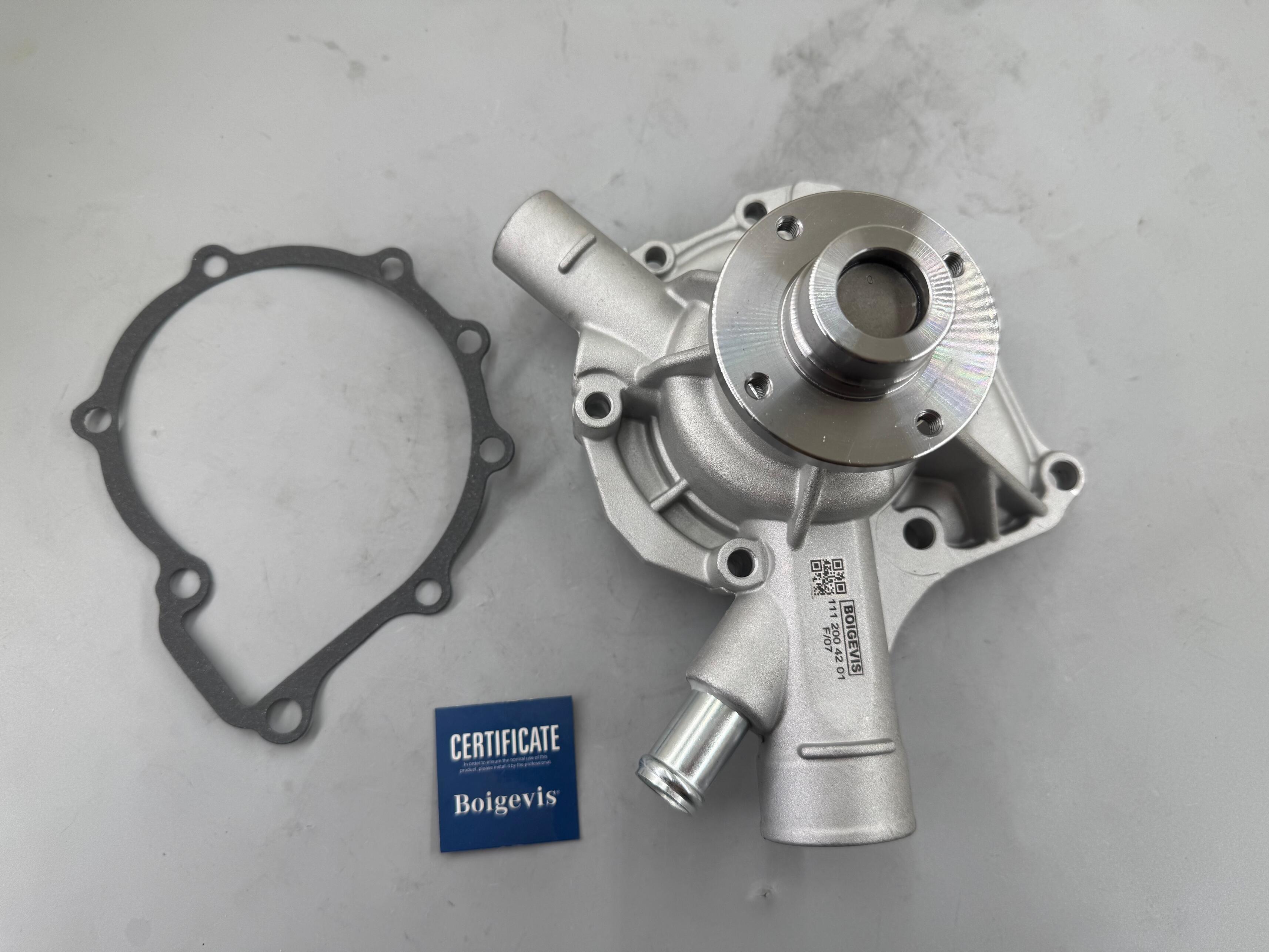 High quality water pump 1112 0042 01 for Benz