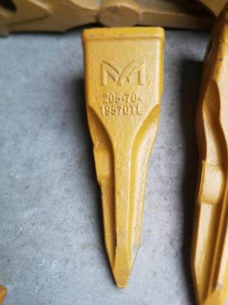 Casting Steel Excavator Bucket Teeth 205-70-19570 Komatsu PC200 Rock Teeth