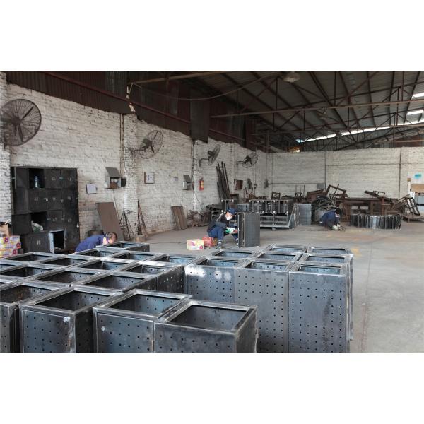 Наружная металлическая мусорная емкость 2 отсека с железным материалом из мягкой стали