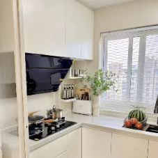 New Modular Solid Wood Kitchen Furniture Custom Cabinets for Apartment Use