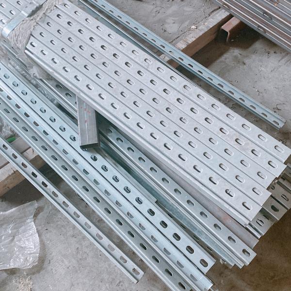 O canal de aço Unistrut do suporte do metal da construção laminou o GV de 41mm