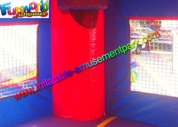 Os castelos Bouncy comerciais coloridos das torretas deslizam 5 x 4 medidores para a menina