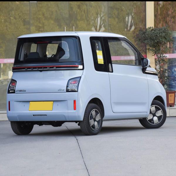 4 Seater Sedan EV Electric Vehicle Minicar Wuling Air Clear Sky 100km/H