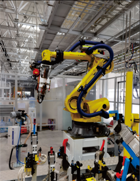 Робот универсалии роботов 2000iB/125L заварки пятна используемый FANUC Multi совместный