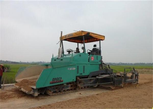 9.5m Width 350mm Paving Thickness Caterpillar Asphalt Paver for Asphalt / Concrete Road