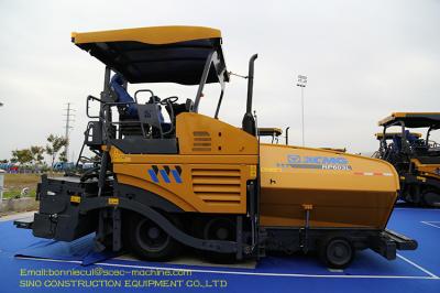 A construção de estradas de RP603L XCMG faz à máquina o Paver hidráulico completo da estrada da roda