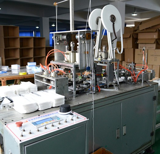 3-плюсная крышка для лица Маски для лица Нетканая защитная маска для взрослых в синем цвете для проницаемости