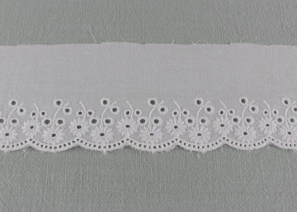 White Eyelet Cotton Lace Trim , Scalloped Floral Lace Ribbon For Wedding Dress