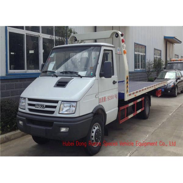IVECO Diesel Engine Wrecker Tow Truck , Flatbed Breakdown Recovery Truck