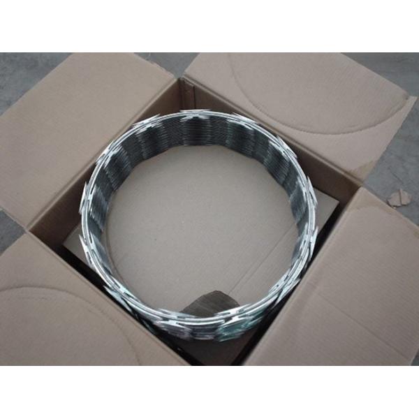 Hot Dipped Galvanized Clips Razor Barbed Blade Wire Livestock Fence Panels