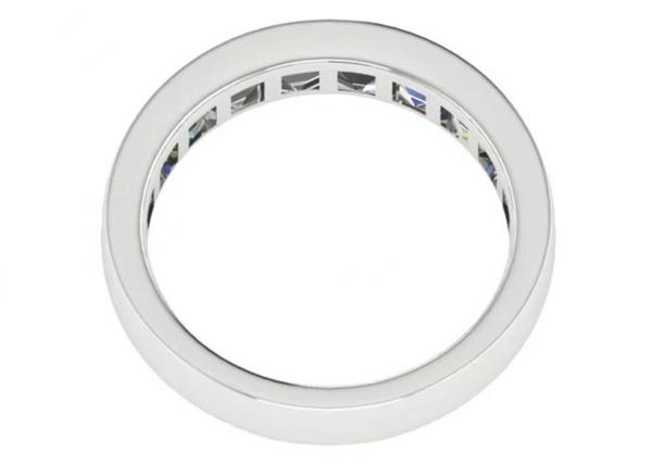 EM Cut Round White Gold Engagement Rings , 18k White Gold And Diamond Ring 3.0×2.3mm