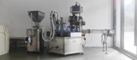 Tous dans une machine remplissante et de capsulage liquide pour la crème cosmétique Juice Beverage