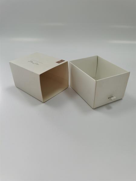 OEM Foldable Magnetic Gift Box / Corrugated Boxes Compostable Embossing
