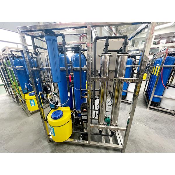 Système de purification de l'usine de traitement de l'eau potable 500L 1000L avec machine de purification RO
