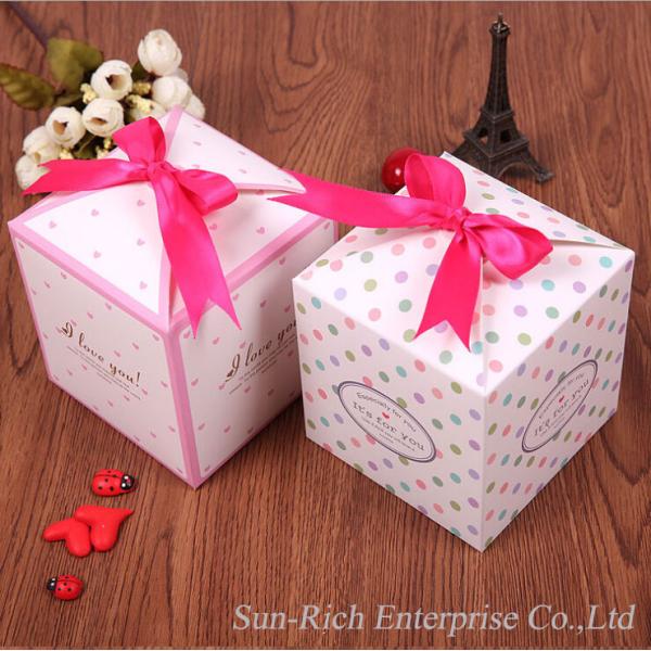 Wholesale Valentine's day gift box with pink Ribbon