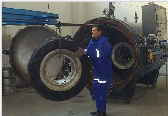 Retreading Tire Autoclave