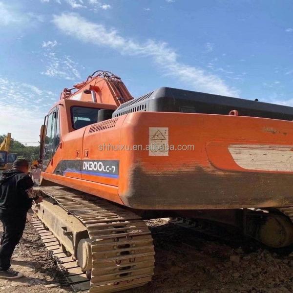 dossen in stock excavator used doosan dx300 with cheap price on sale