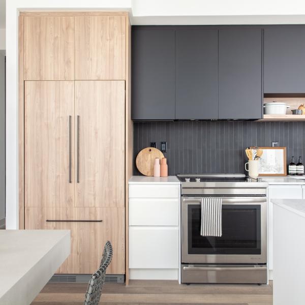 Matte White And Grey Lacquer Focus On Cabinet Design Luxury Modern Kitchen Cabinet Set Assembled Packing