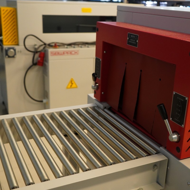 Automatic Heat Shrink Packaging Machine 4kW 220V-240V For T-Molding