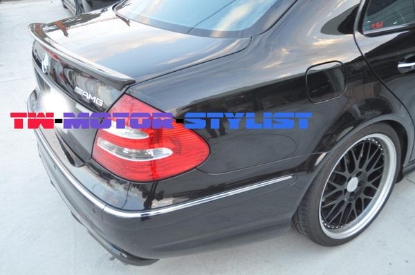 Крыло волокна углерода BENZ W211 полное