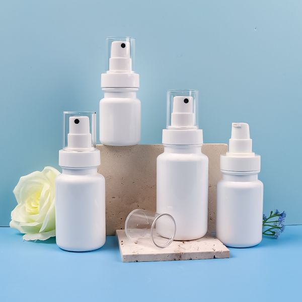 Matte White Plastic Cosmetic Bottle with Dual-Accessory Spray/Pump and Food-Grade PET Material for Skincare