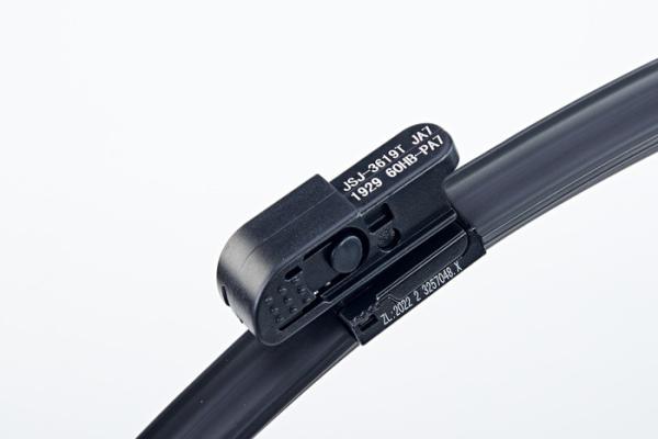 Black Performance Auto Multifunctional Wiper Fast Wiping Highly Flexible Design Universal Compatibility
