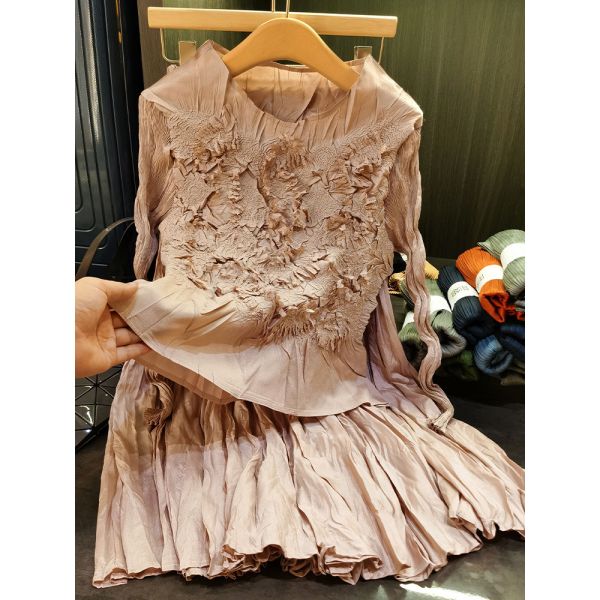 Exquisite Handmade Floral Skirt Set Elegant and Fashionable Ladies Autumn New Style