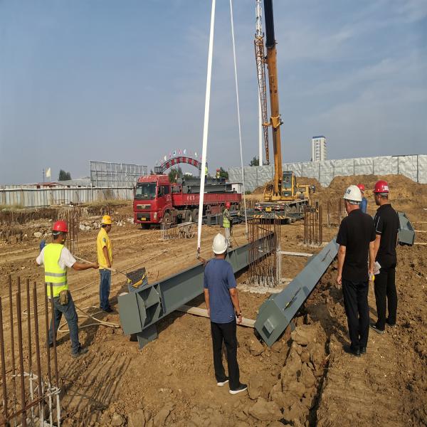 Multi Storey Steel Structure Building , Prefab Steel Workshop With Round Tube Brace