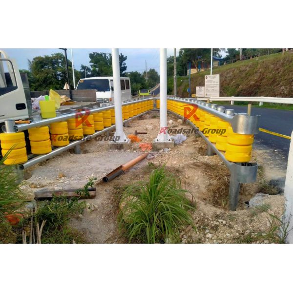 Highway Guardrail Anti-Corrosion Eva Buckets Rolling Anti Crash Guardrail for road safety
