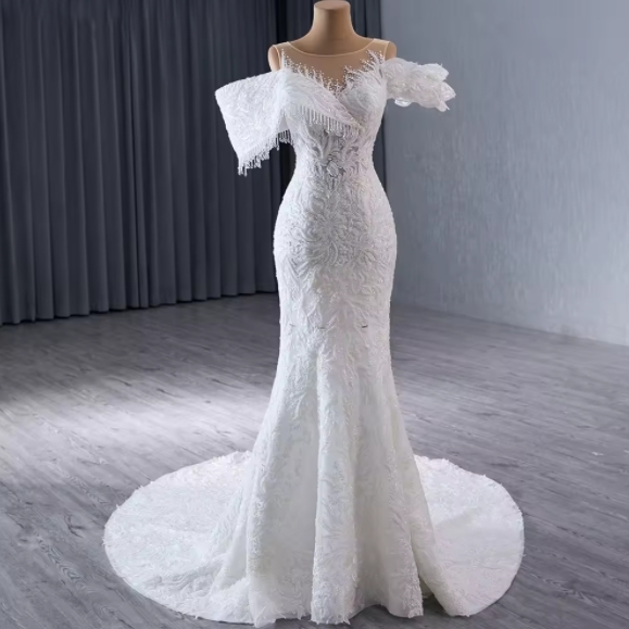 Vintage Ruffles Boho V-neck Sleeveless Beaded Bridal Mermaid Court Train White Lace And Tulle Long Wedding Dress