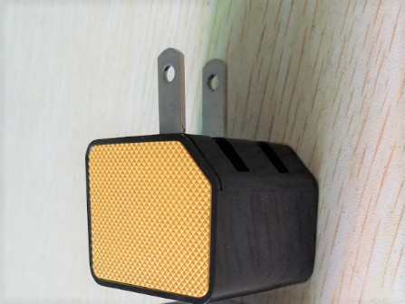 Charging Block 2 Port USB Charger , Smartphones / Kindle 2 Amp USB Charger