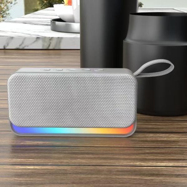 Lightweight Portable Bluetooth Speakers 6.5W RGB Light Bluetooth Speaker For Outdoor / Parties