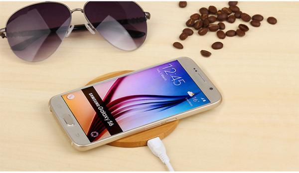 5W Bamboo Wireless Wood Qi Charger , Over - Temperature Protection Qi Charging Pad