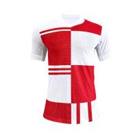 Améliorez votre équipement de football avec nos maillots de la version des fans respirants et durables