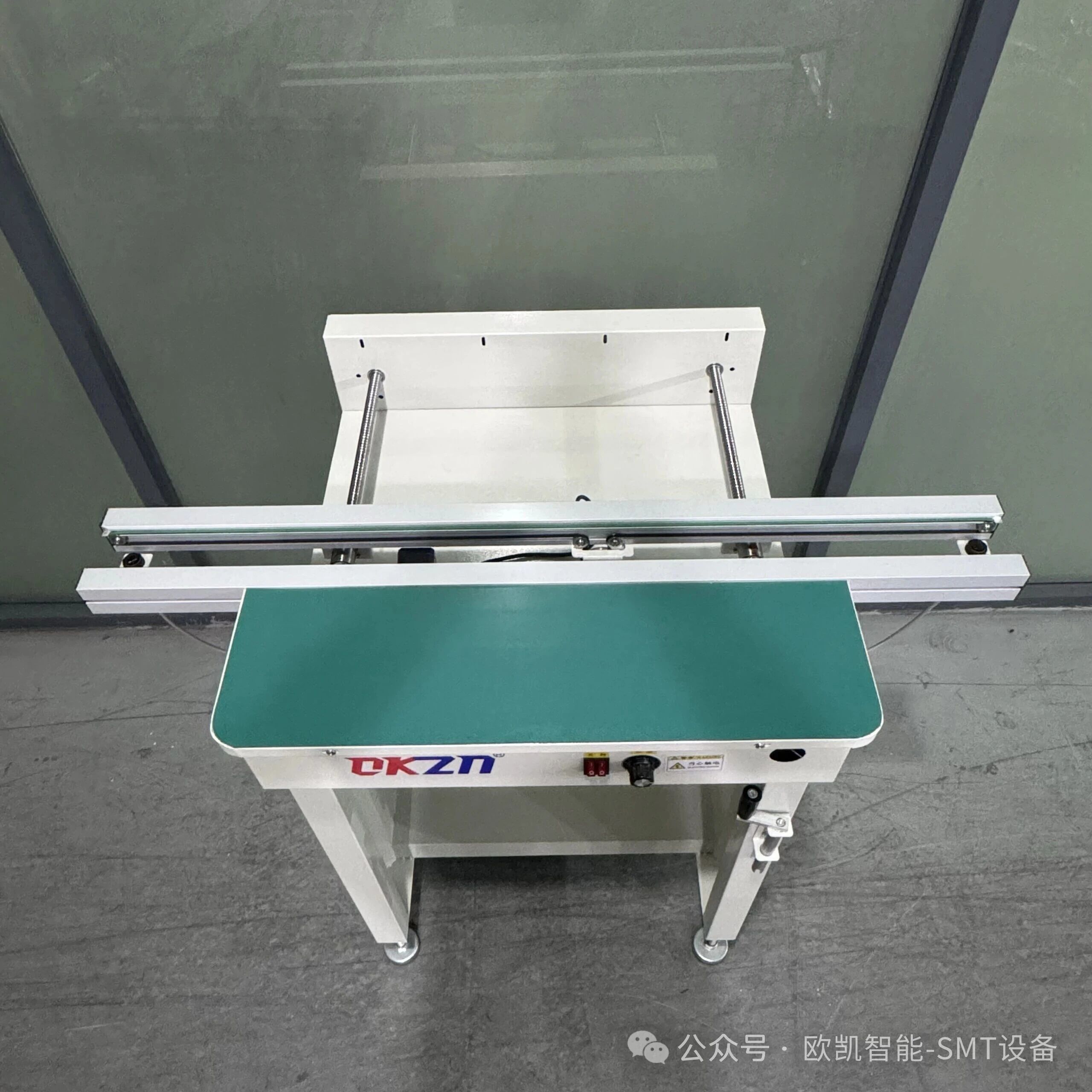SMT Monorail Connector with One-key Bidirectional Switching Ball Screw Manual Adjustment and Anti-static Belt for PCB Assembly Line