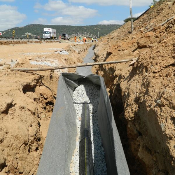 HDPE Plastic Drainage Ditch Geocomposite Drainage Material For Retaining Wall And Railway Drainage