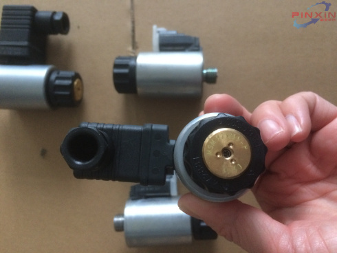 Single Cylinder Structure Hydraulic Pump Parts Solenoid Coil 3pins 2 pins for Spareparts