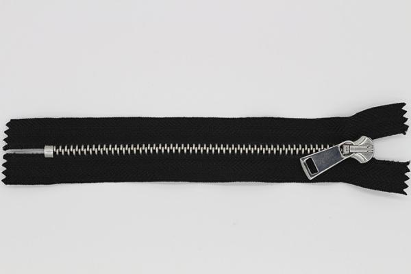 Big Round Teeth Coats And Clark Purse Zipper ,  Garments / Bags Coats And Clark Separating Zippers