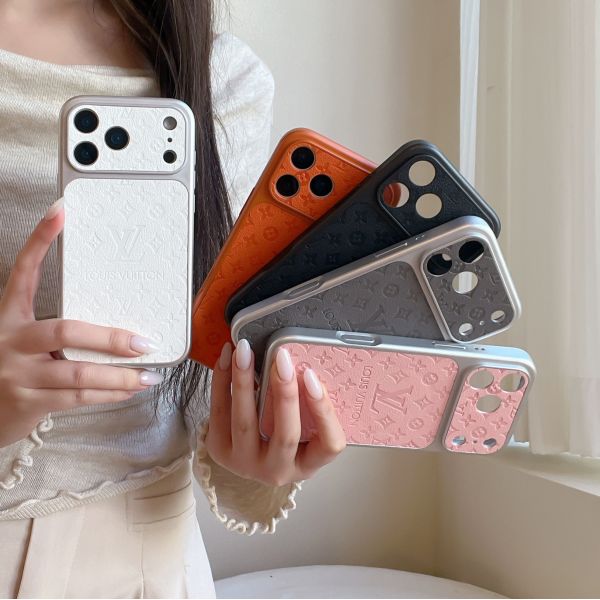 Instant Color-Changing Lambskin Embossed Case for 15-17pm