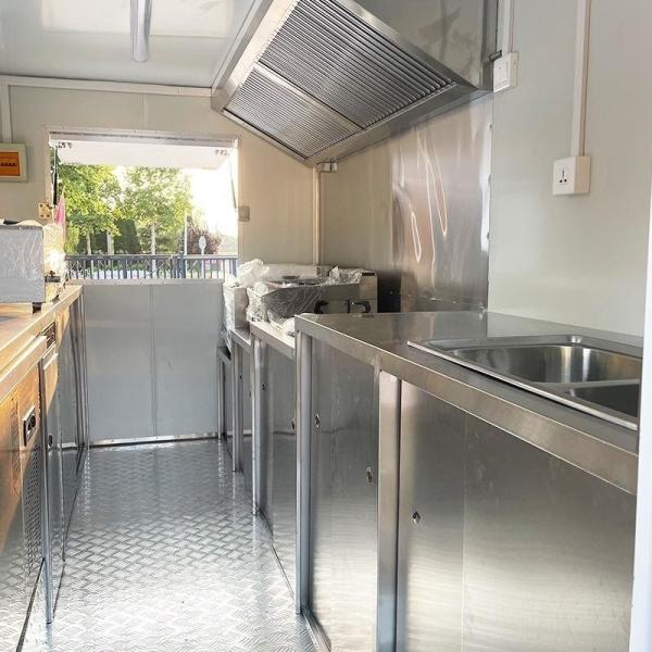 Street Commercial Food Truck for Food Store Fully Equipped Restaurant Customized Size