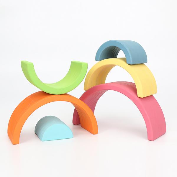 Blocs constitutifs en bois Toy Creative Educational d'arc-en-ciel de Brown 18cm